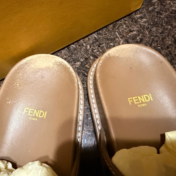 Authentic! FENDI FEEL Slides, Brown/Gold Hardware. Box/cards included 39, size 8 - Picture 6 of 15